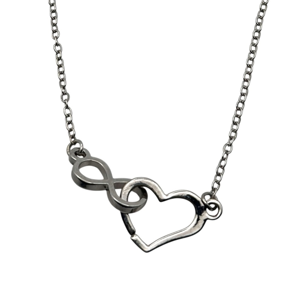 JEWLR Infinity Heart Silver Adjustable Pendant Necklace